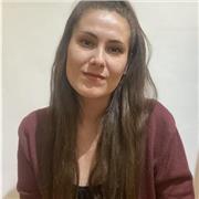 Filóloga francesa con un enfoque pedagógico dinámico y empático hacia el alumno. Enseñanza o refuerzo de francés, nivel A1 a C1.